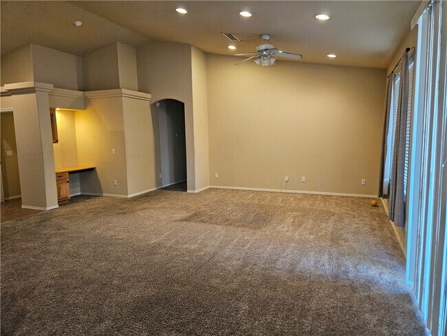 Building Photo - 2662 Bella Sera Dr