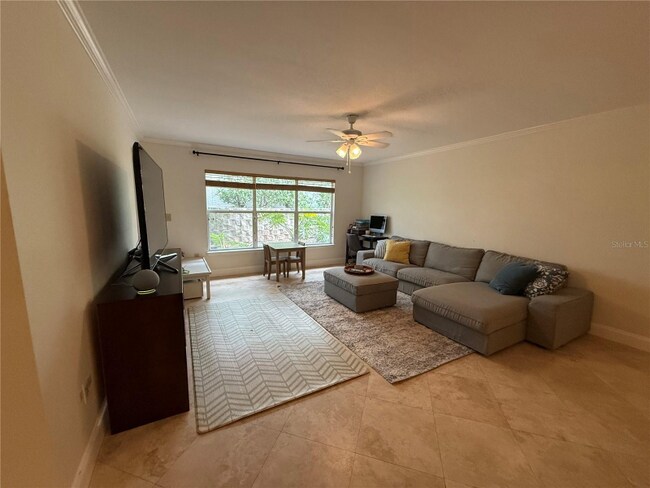 Foto del edificio - 664 Arbor Lake Ln