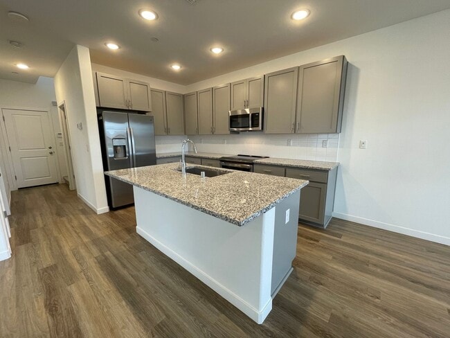 Building Photo - Brand-New, Never-Lived-In Home in a Top-Rated School District!