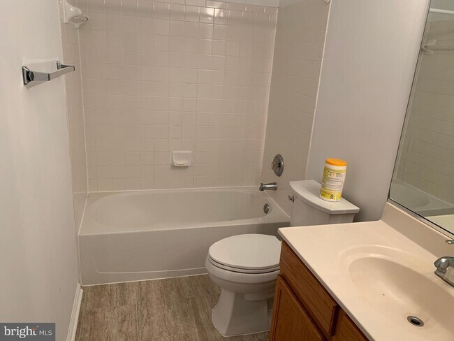 Building Photo - 2952 Modano Ct