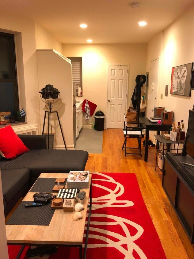 Foto del edificio - 309 E 76th St