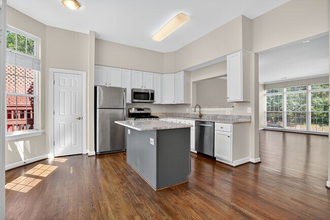 Foto del edificio - 47623 Weatherburn Terrace