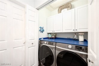 Building Photo - 2460 Old Groves Rd