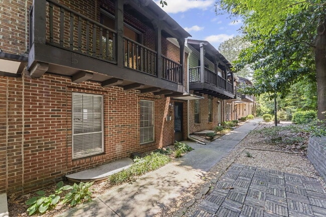 Building Photo - 7309 Cardigan Cir