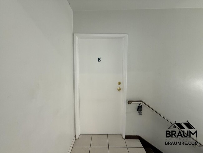 Building Photo - 1537 Franklin St