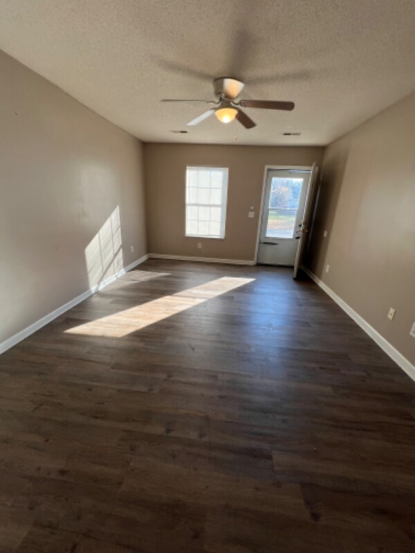 Building Photo - 317 Caswell St