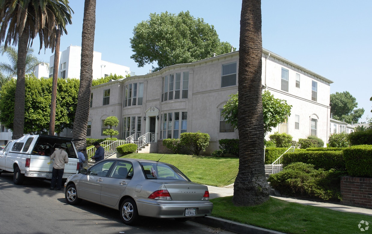 5134 Clinton Street - Clinton Apartments