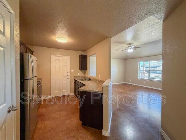 Building Photo - 1576 Vani Ct