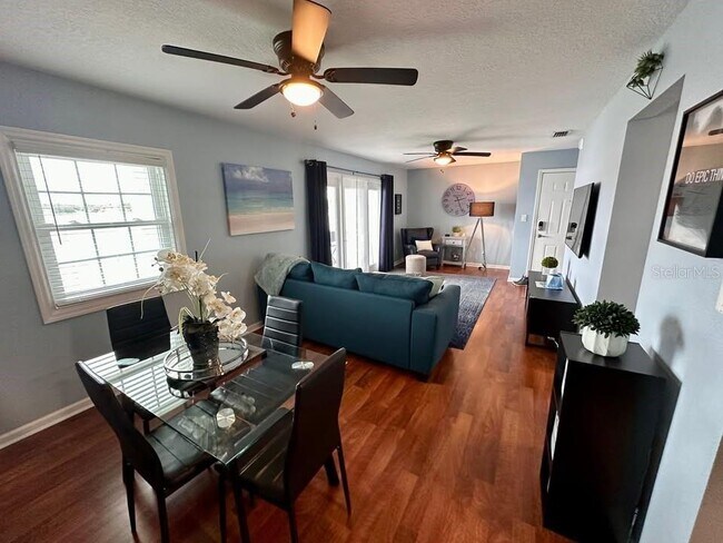 Foto del edificio - 5107 Salmon Dr SE