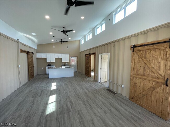 Foto del edificio - 4832 E 84th St