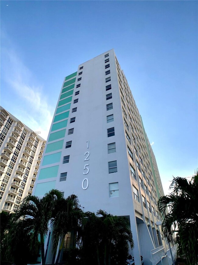 Foto del edificio - 1250 West Ave