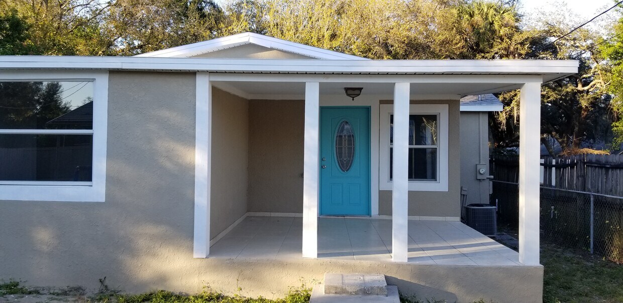 Foto principal - 1523 w hiawatha st