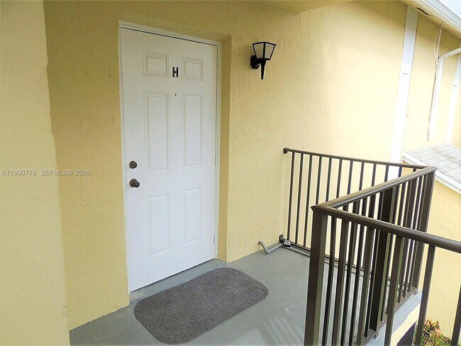 Foto del edificio - 1150 N Liberty Ave