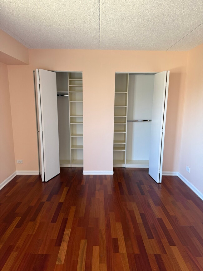 Building Photo - 475 Plum Creek Dr