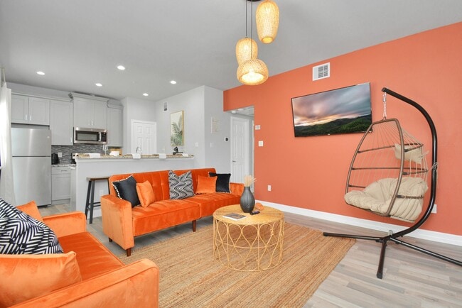 Foto del edificio - 7823 Gladstone St