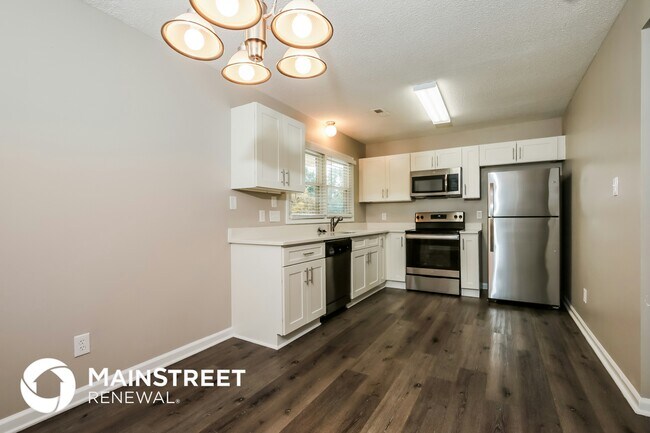 Foto del edificio - 16 Loney Cir