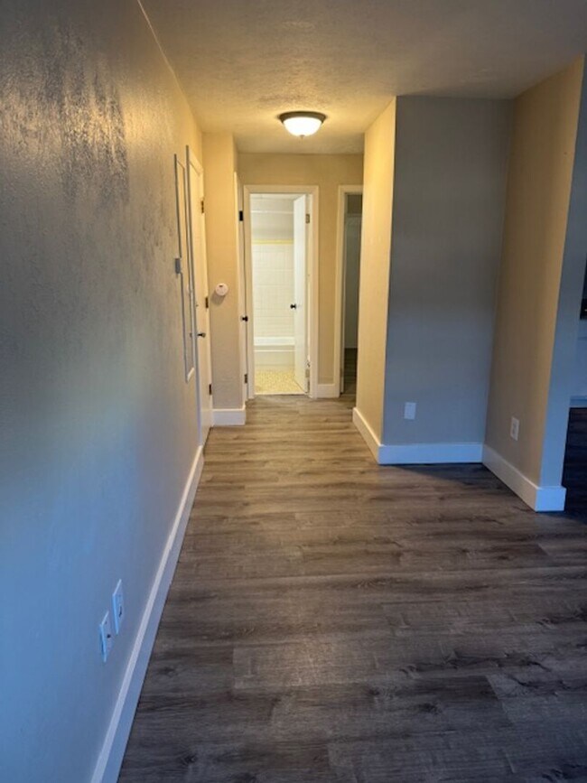 Foto del edificio - 1 bedroom apartment, MOVE IN SPECIAL!