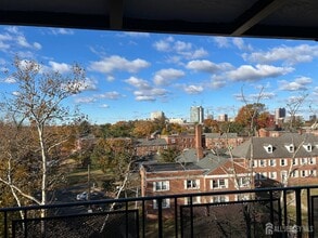 Building Photo - 123 S Adelaide Ave