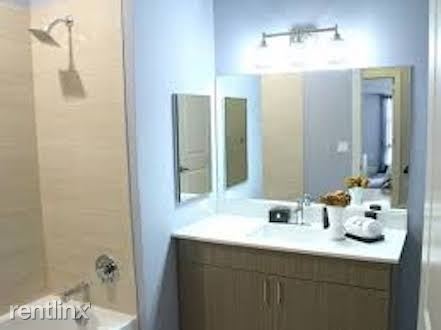 Foto del edificio - 122 Park Plaza Dr