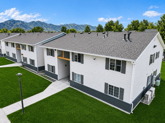 Building Photo - Lexington Park