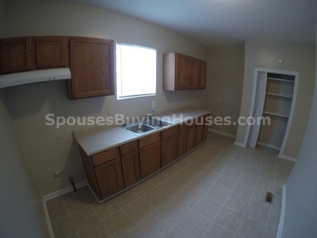 Photo - 1529 E Michigan St