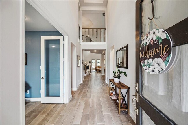 Foto del edificio - 9823 Magnolia Ests Ln
