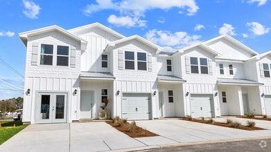 Building Photo - 4021 Blue Water Dr