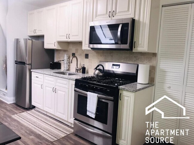 Foto del edificio - 2824 N Ridgeway Ave