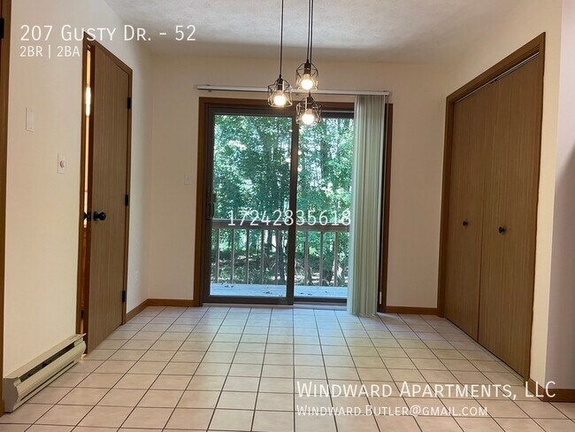 Building Photo - Two Bedroom Townhouse