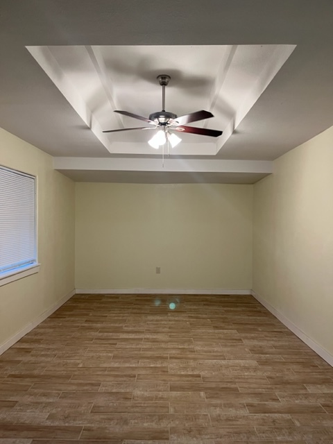 Living room - 407 W Jones Ave