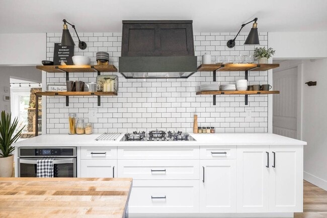 Photo du bâtiment - 26450 Ferguson Av