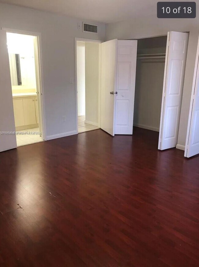 Building Photo - 9970 SW 88th St