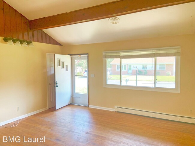 Foto del edificio - 3 br, 1 bath House - 300 Longwood Avenue