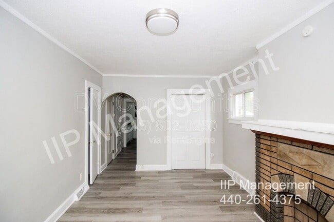 Foto del edificio - 3188 W 111th St