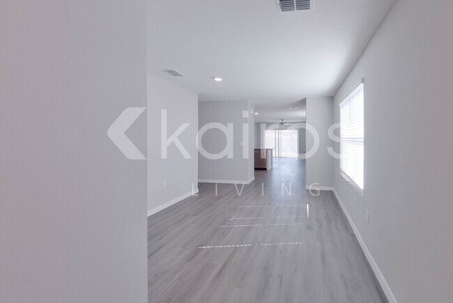 Foto del edificio - 8681 SW 43rd Ter