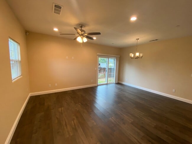 Photo - Spacious Corner Unit Townhome