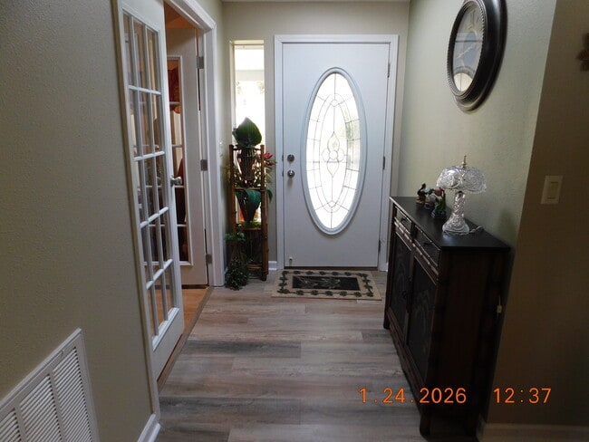 Foto del edificio - 414 Sioux Blvd