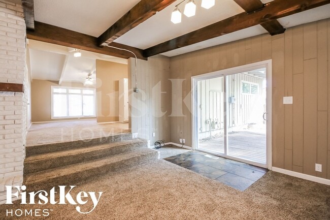 Foto del edificio - 2305 NE 61st St