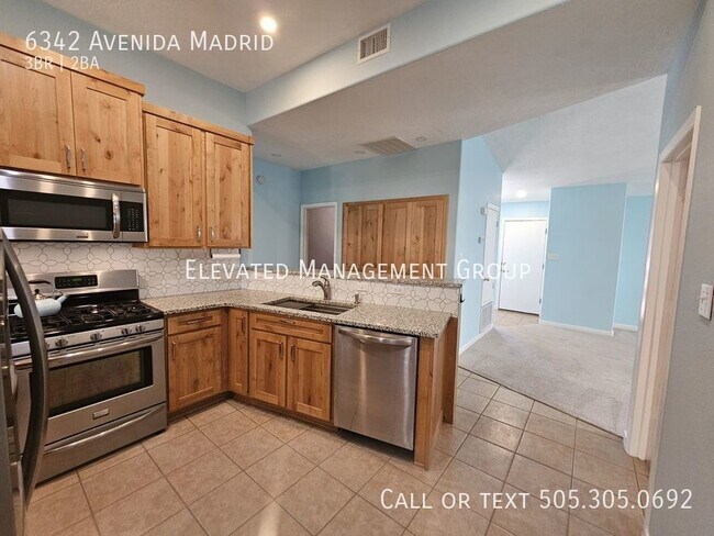 Building Photo - Refridgerated Air! Solar! Custom Paint, Cu...