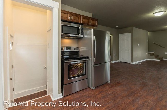 Building Photo - 4 br, 2 bath House - 1013 Pleasant View Dr
