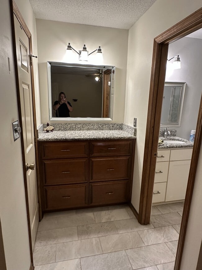 Building Photo - 131 Phil Ct