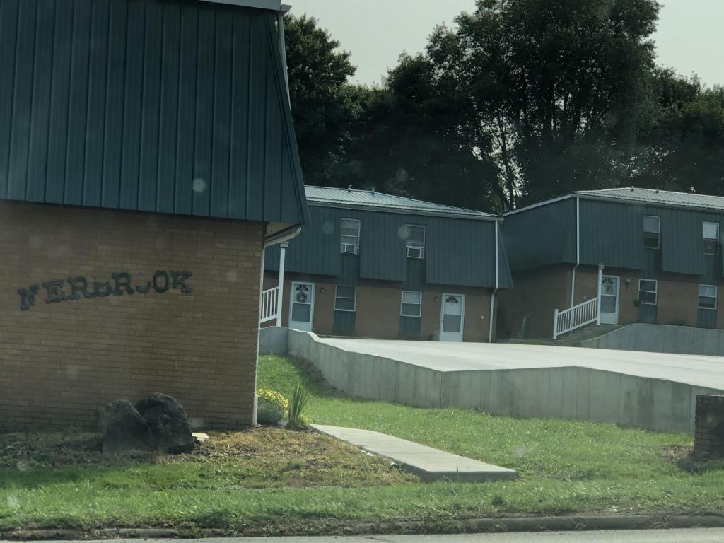 Primary Photo - 376 E. Market St. Mercer, Pa 16137