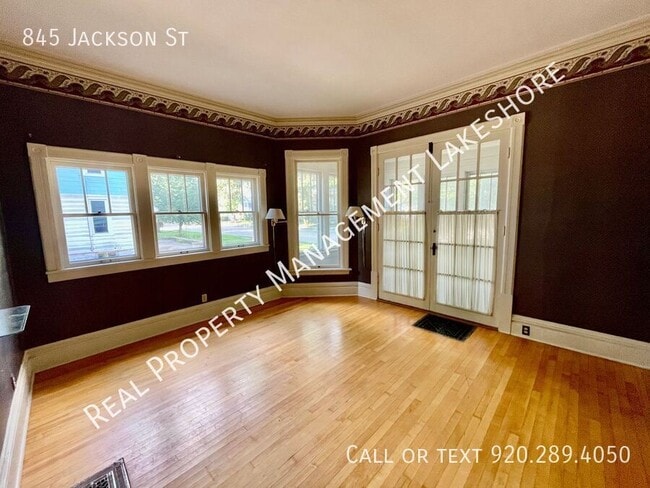 Building Photo - 845 Jackson St