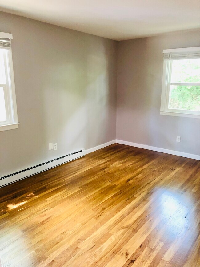 26 E Hills Dr Unit 26, New Canaan, CT 06840 Condo for Rent in New