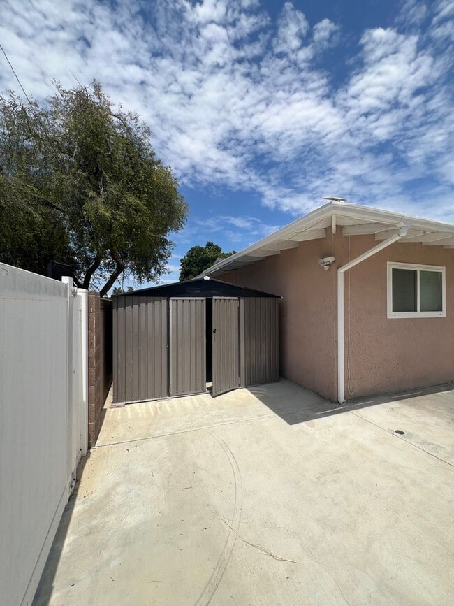 Foto del edificio - 2 Bed-Bath ADU in Anaheim