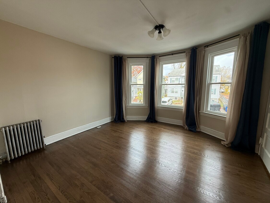 Primary Photo - 38 Duke St