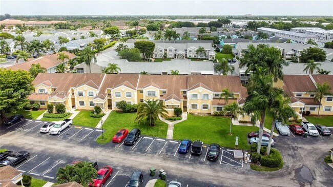 Foto del edificio - 2220 SE 27th Dr