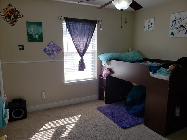 Foto del edificio - 2061 Riviera Ln S