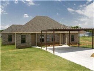 Building Photo - 100 Sunny Oaks Ct