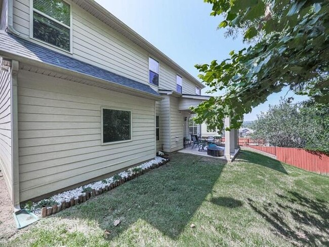Building Photo - 5 Bedroom House in Canton Great Value